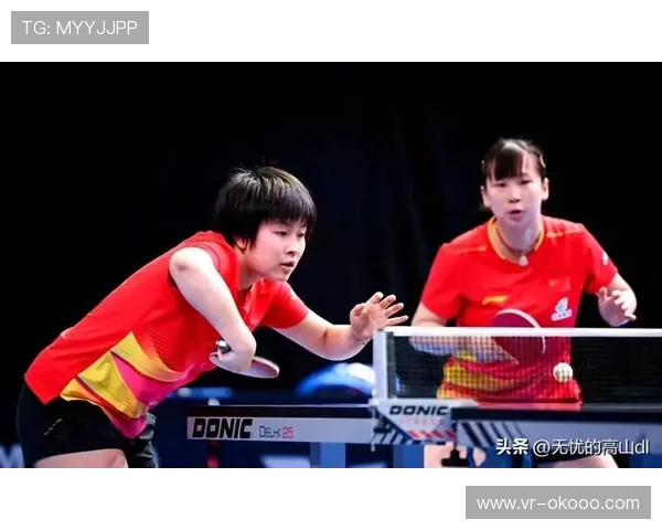 WTT马斯喀特站女双决赛：中国组合覃予萱-纵歌曼3-0夺冠